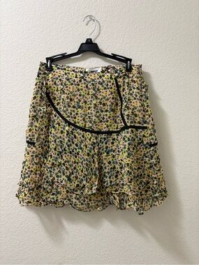 Coach Floral print frill mini skirt. Size zipper. Size 2. New without tags.